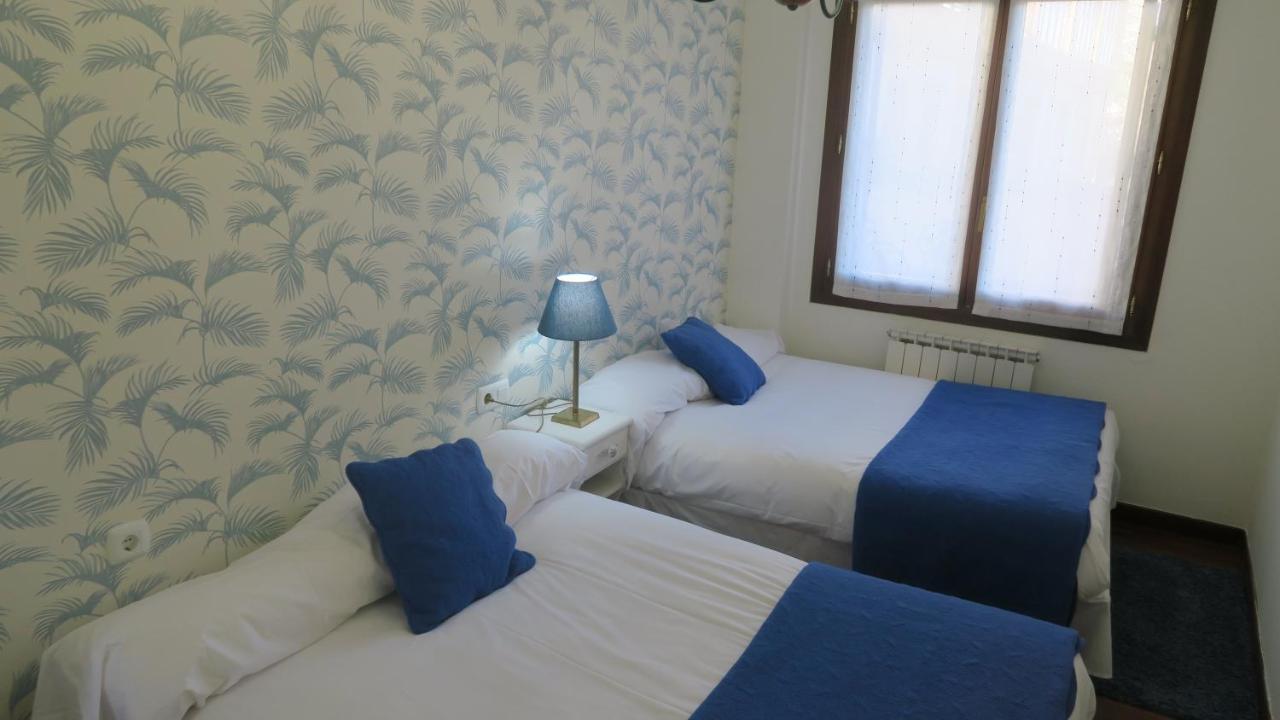 Apartamentos Palacio Azcarate Travesia Calvario Ezcaray Bagian luar foto