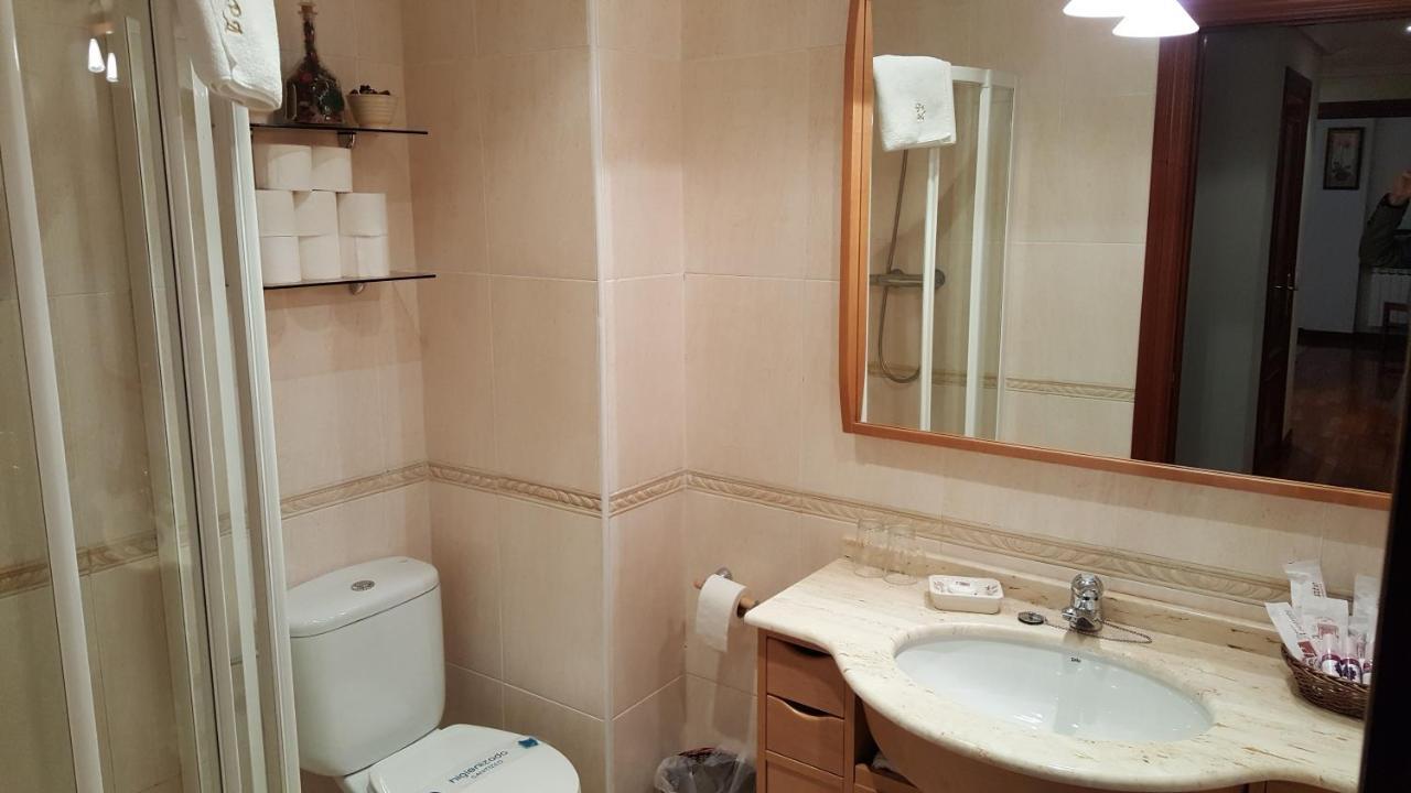 Apartamentos Palacio Azcarate Travesia Calvario Ezcaray Bagian luar foto